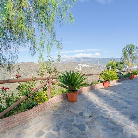 Cortijo La Rijana Villa Sayalonga Exterior foto